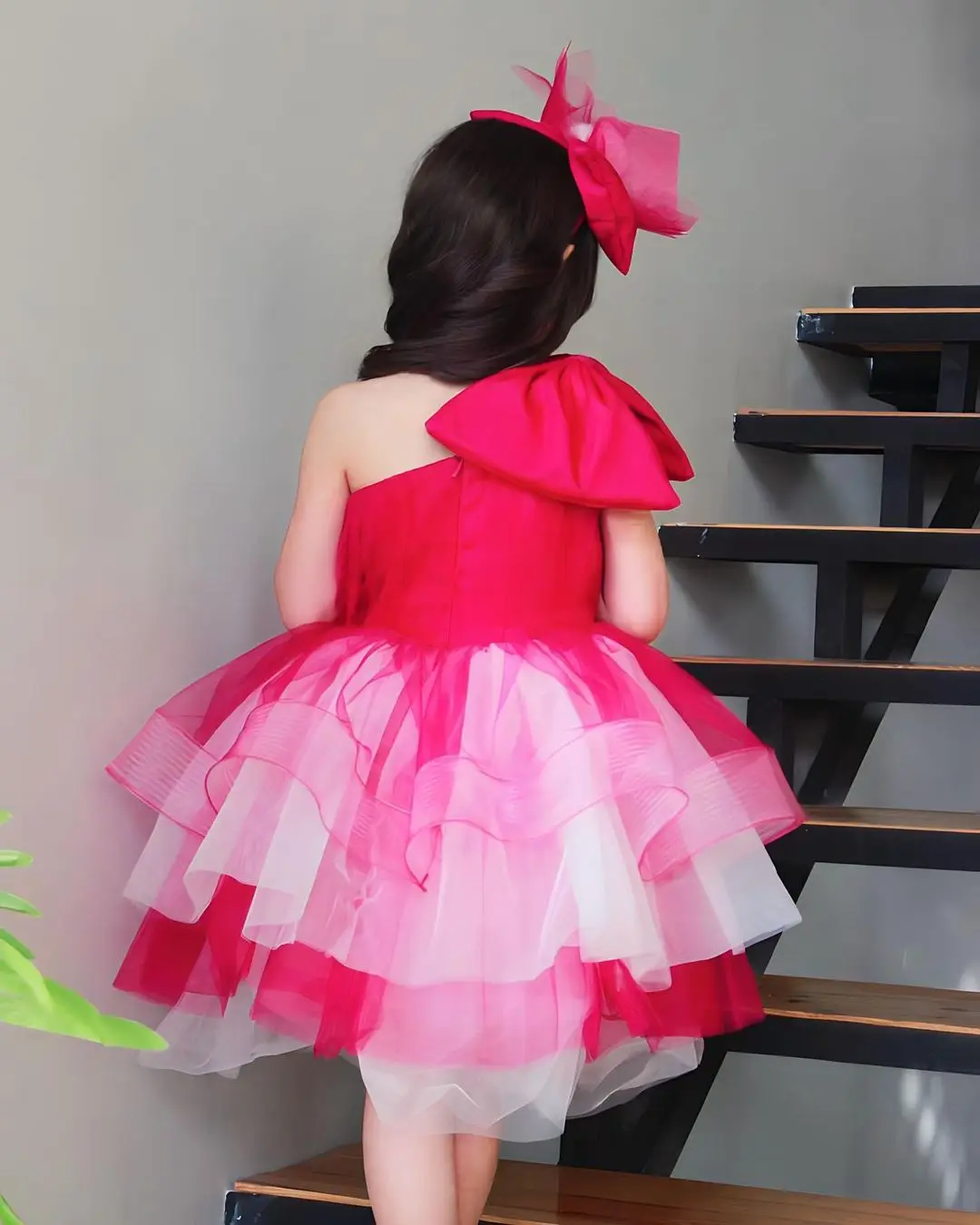 Rose Pink Tulle Flower Girl Dress For Wedding Ruffles With Bow Puffy Princess Birthday Party First Communion Ball Gown