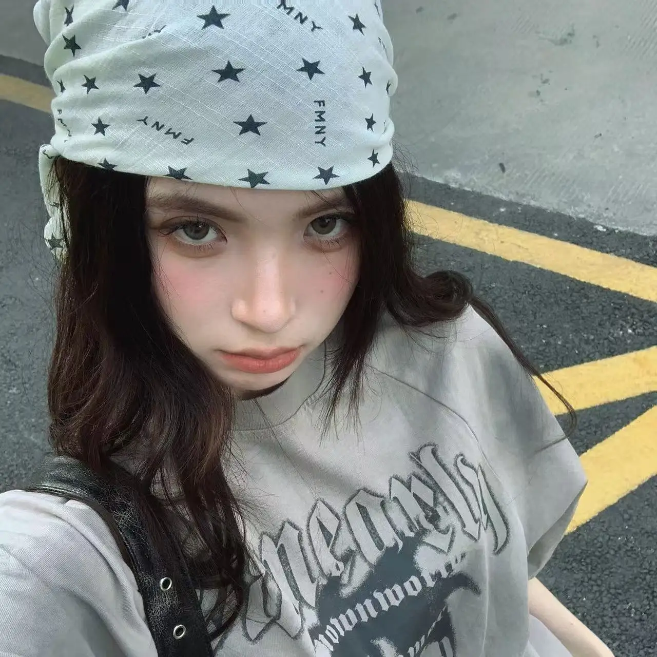 

Women Sweet Cool Star Headscarf Trendy Versatile Hair Scarf Fashion Funny High-end American Square Scarf Summer Thin Silk Scarf