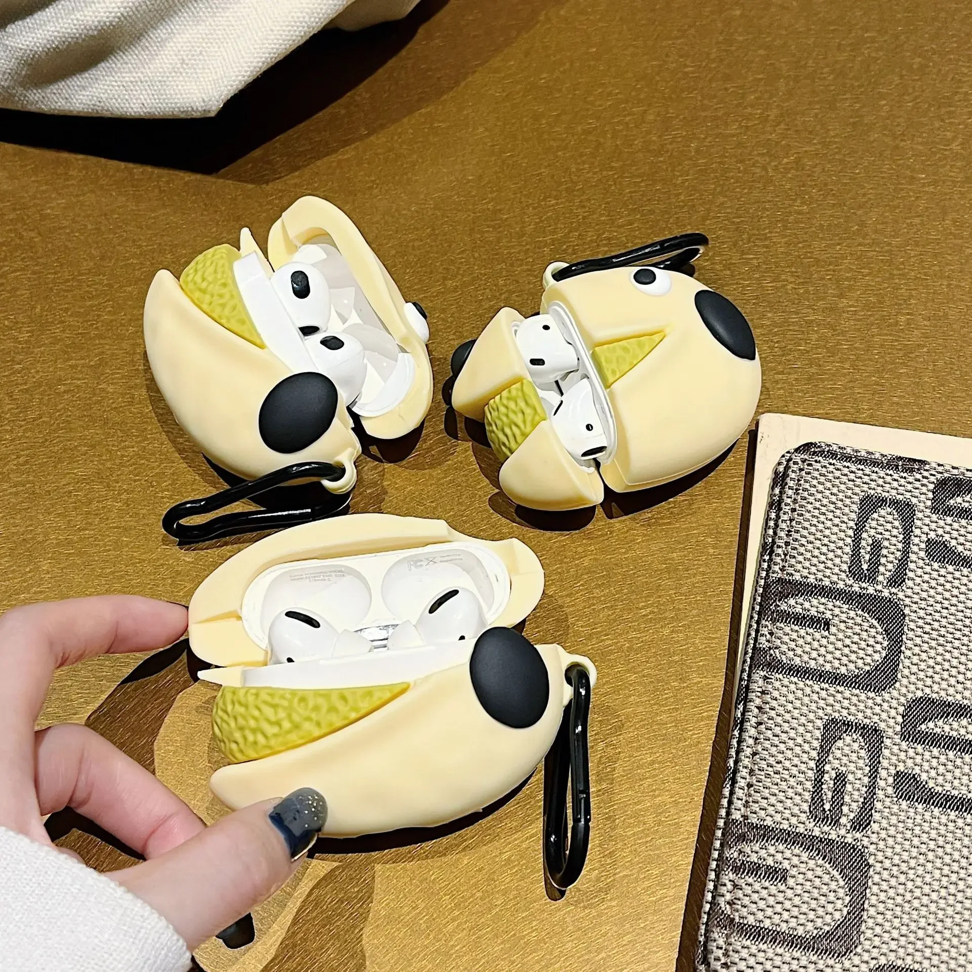 Airpods 3, Airpods Pro 2用の耐衝撃性シリコン保護ケース