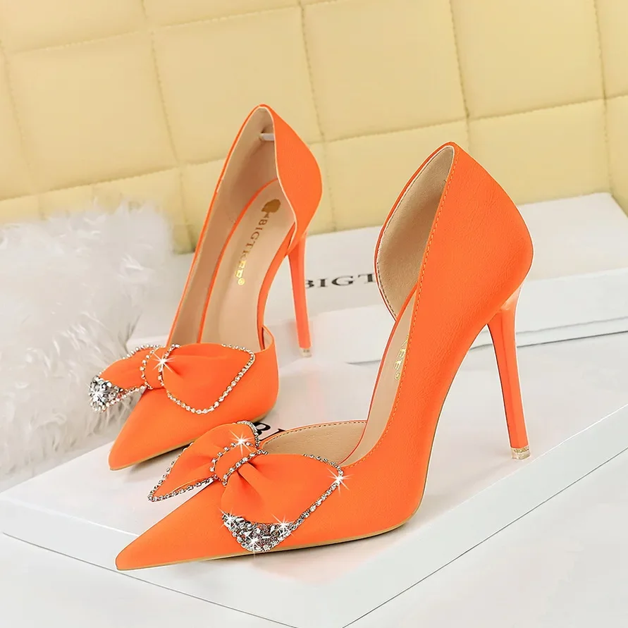 Plus Size Women Sweet 11cm Thin High Heels Party Luxury Pumps Lady Rhinestone Bowknot Red Orange Side Hollow Heels Prom Shoes