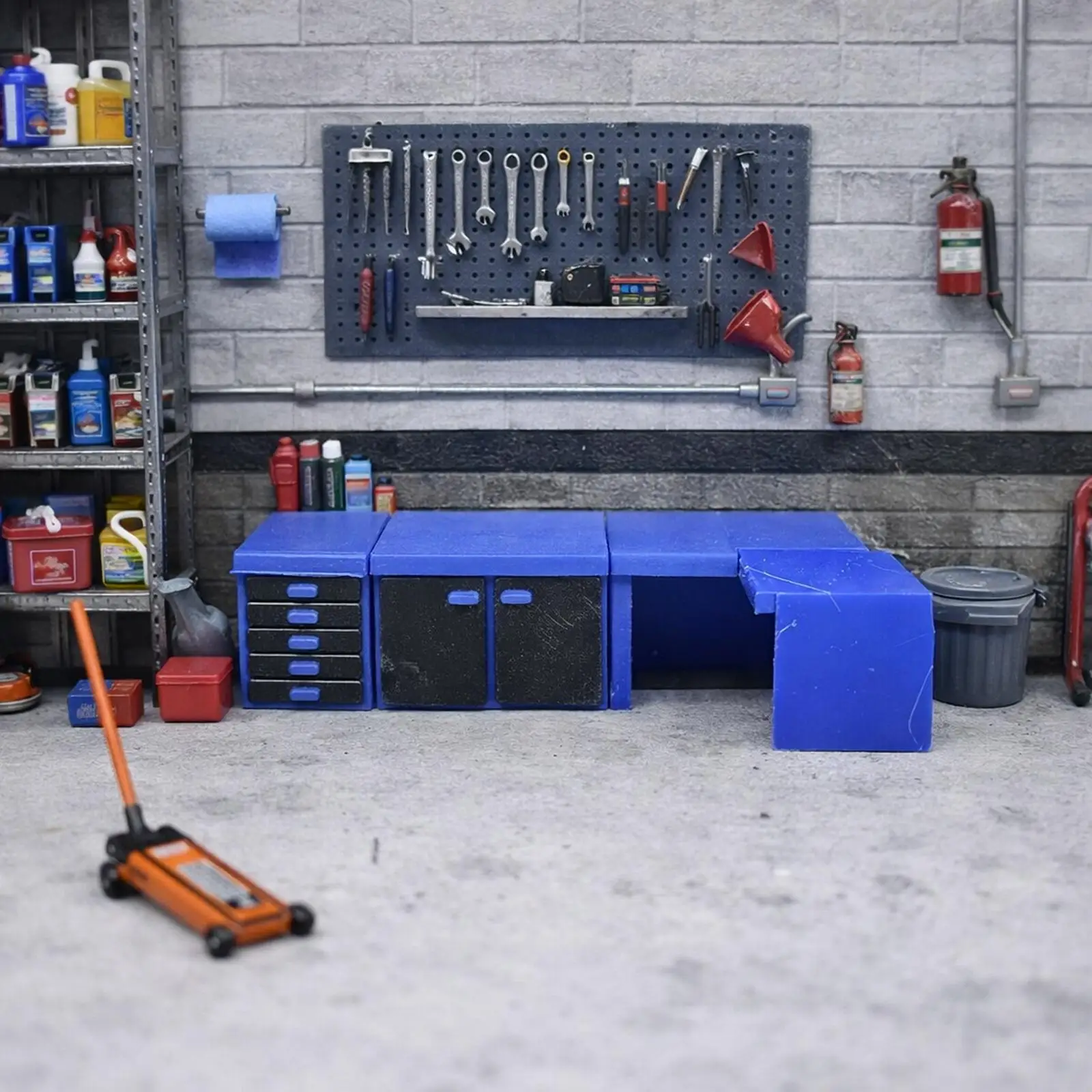 Realistic Miniature Workbench Diorama Scene Props for 1/64 Scale Garage Model with Auto Repair Shop Decor Accessory Collection