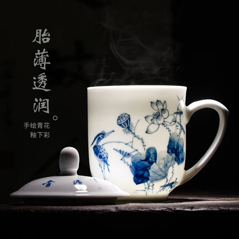 Jingdezhen Ceramic Tea Cup Hand-painted underglaze blue and white porcelain cup with lid household water cup bone China tea cup