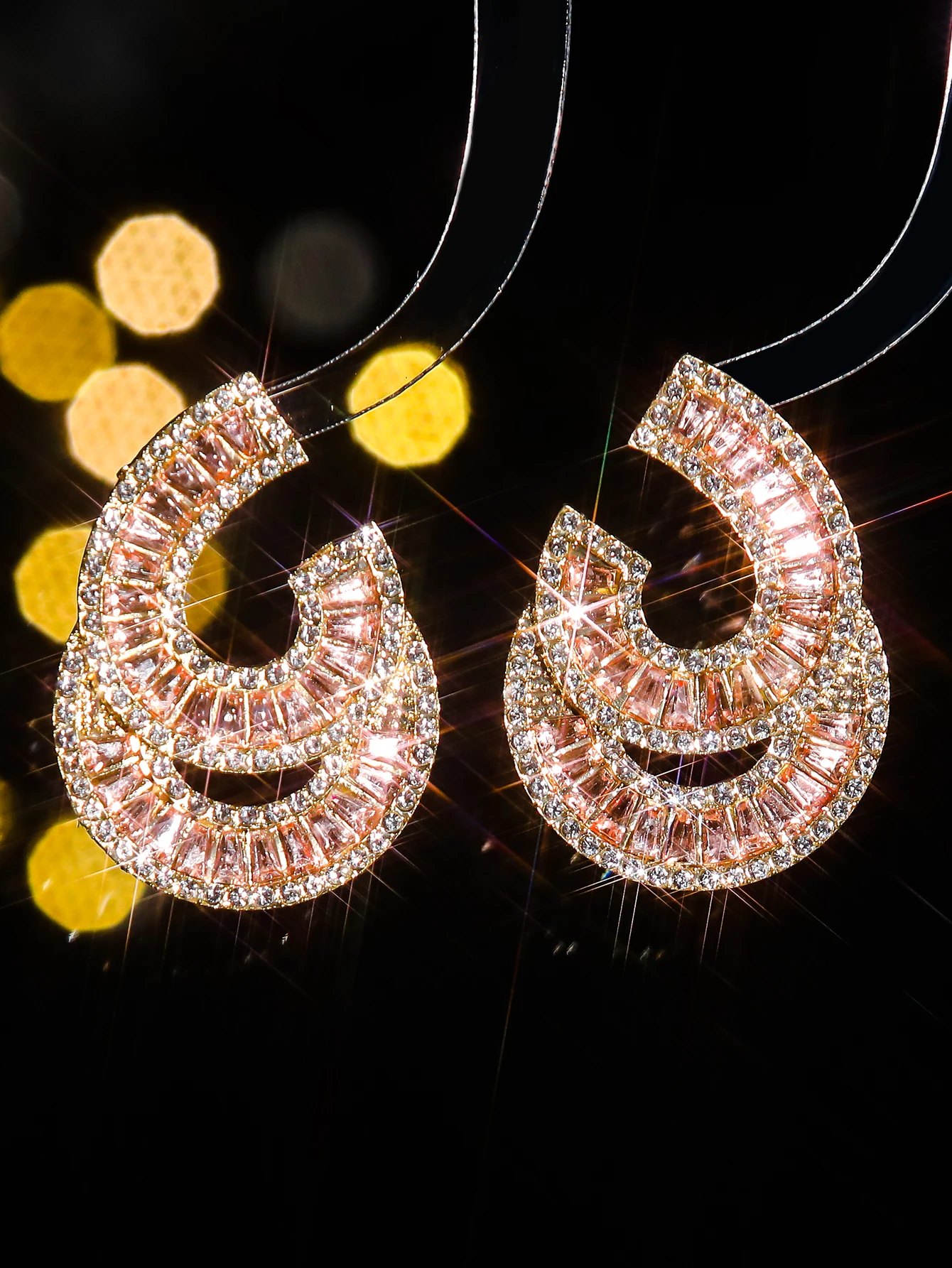 Fashion Conch Geometric Drop Dangle Statement Earrings for Women C-Shape Bridal Dangle Earrings
