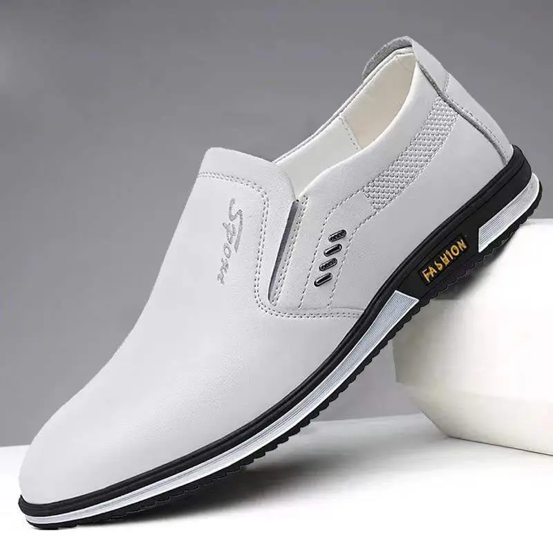 Billige Kunstleder weiße Schuhe für Männer Frühling Sommer flache Slipper Mann Slip on Schuhe lässig spitzen Zehen Business Schuhe männliche Tenis