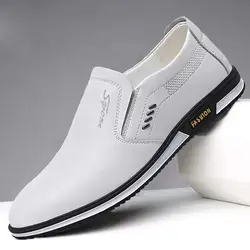 Mocassins plats en similicuir pour hommes, chaussures décontractées à bout pointu, chaussures de tennis bon marché, chaussures blanches pour hommes, printemps, été