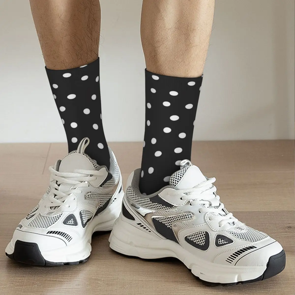 Calcetines de baloncesto transpirables con lunares blancos para hombre y mujer, medias divertidas para Otoño e Invierno