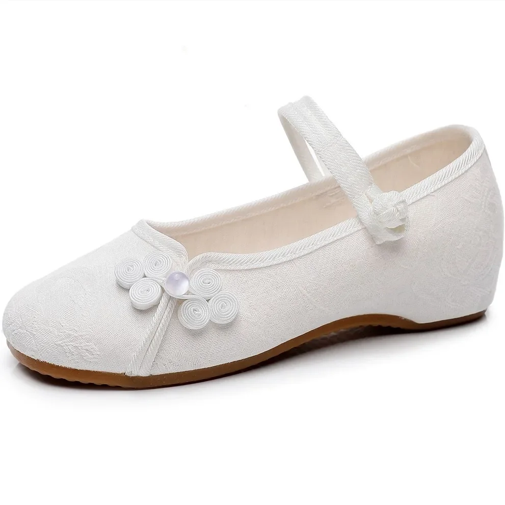 Zapatos de traje Han para mujer, primavera y verano, zapatos de tela antiguos de Beijing, tacón inclinado, tacón bajo bordado, zapatos étnicos de artista de té