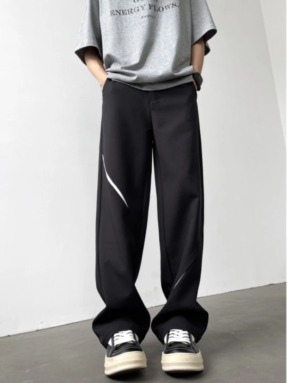 

Мужские летние тонкие брюки Pure Bla из ледяного шелка: струящиеся, легкие в уходе, с молодежным стилем, прямые штанины