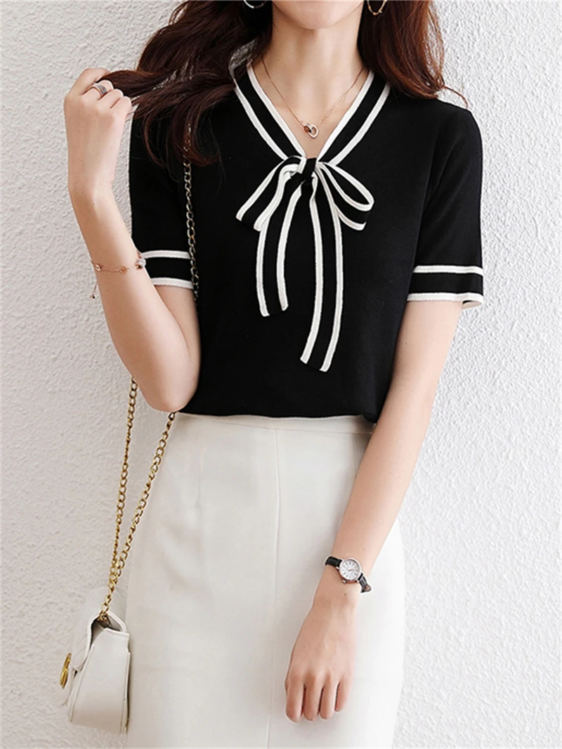 Summer New Color Contrast Short sleeved T-shirt Women\'s V-neck Bow Knitted Shirt Women\'s Top 5524