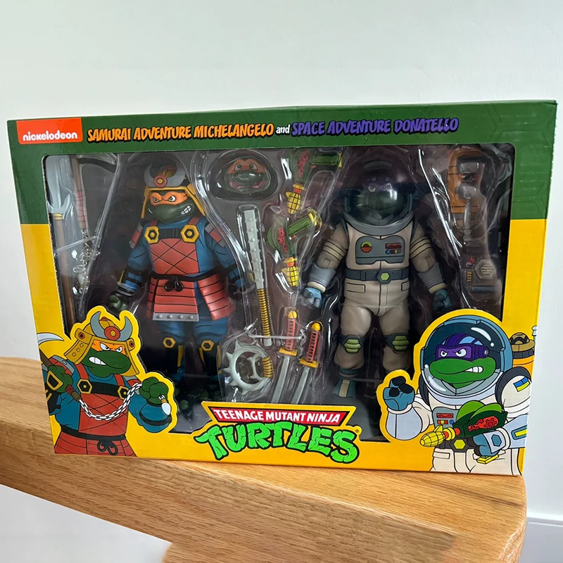 

NECA 54345 TMNT Самурайская приключенческая Микеланджело против космических приключений Донателло, экшн-фигурка Черепаха-ниндзя, модель в подарок