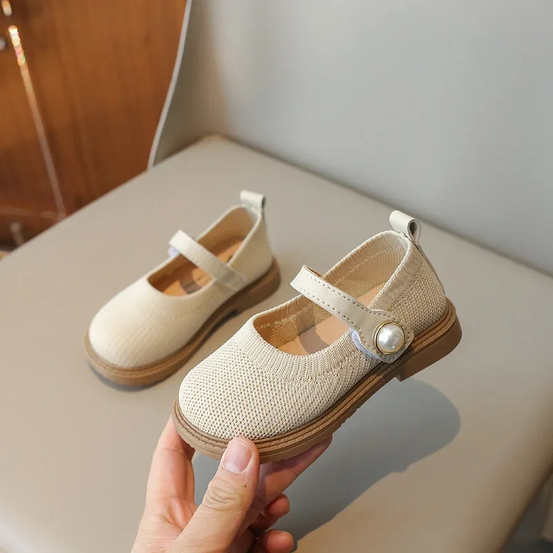 

Girl Princess Retro Flying Weaving 2024 Spring and Autumn Girls Breathable Girl Baby Shu Women's Single Shoes