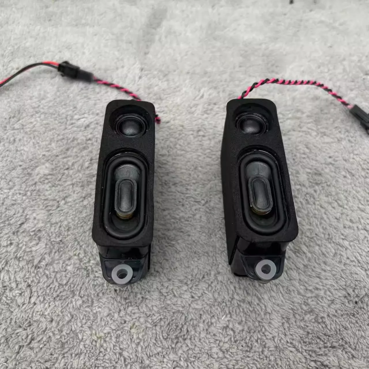 2PCS GHXAMP 2-Way Mini Speaker System 4Ω 3W with Line Control Amplifier Compatibility 80mm*49mm*23mm