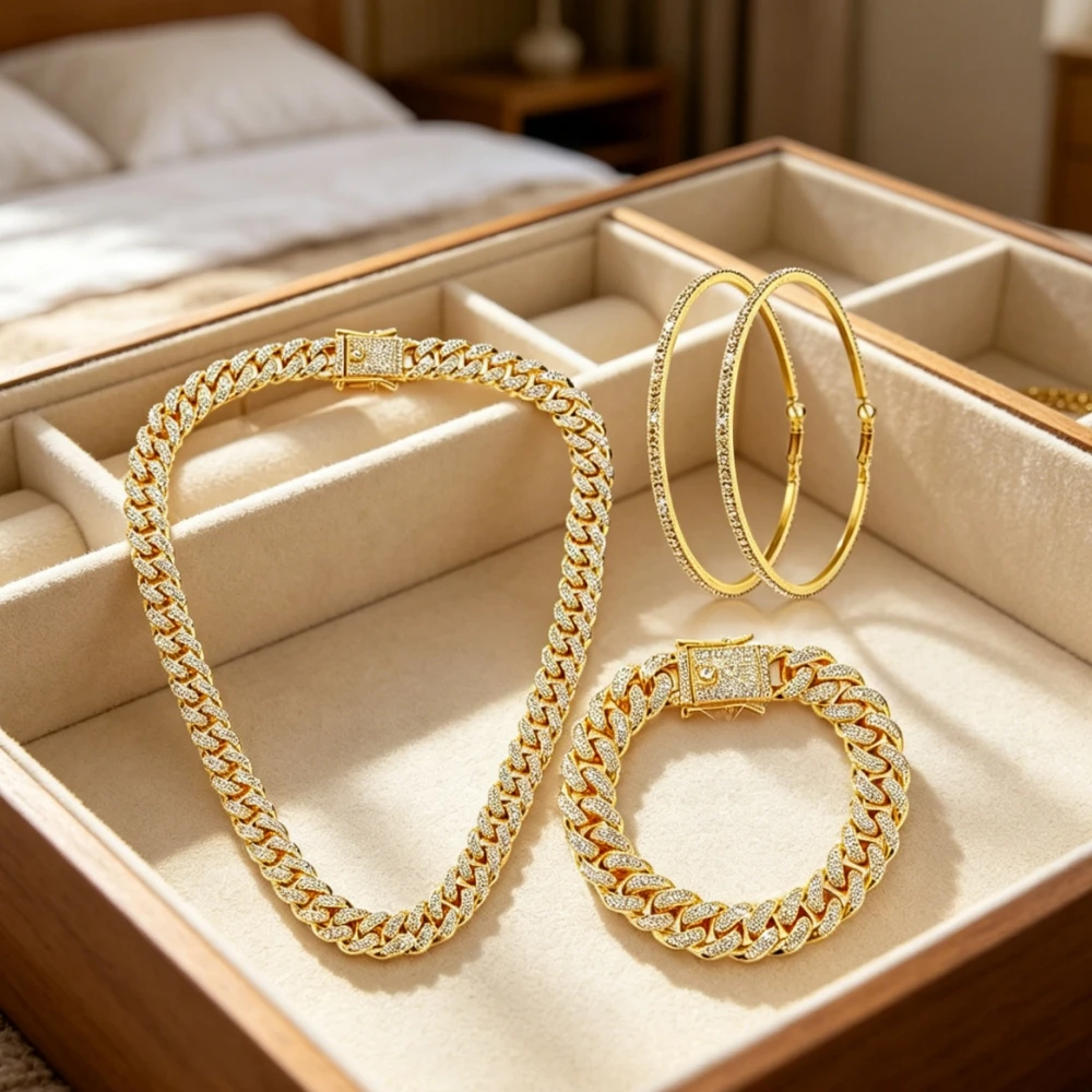 

3 Pcs Hip Hop Jewelry Set Cuban Chain Necklace Link Bracelet Round Hoop Earrings Rhinestone Party Accessory for Ladies