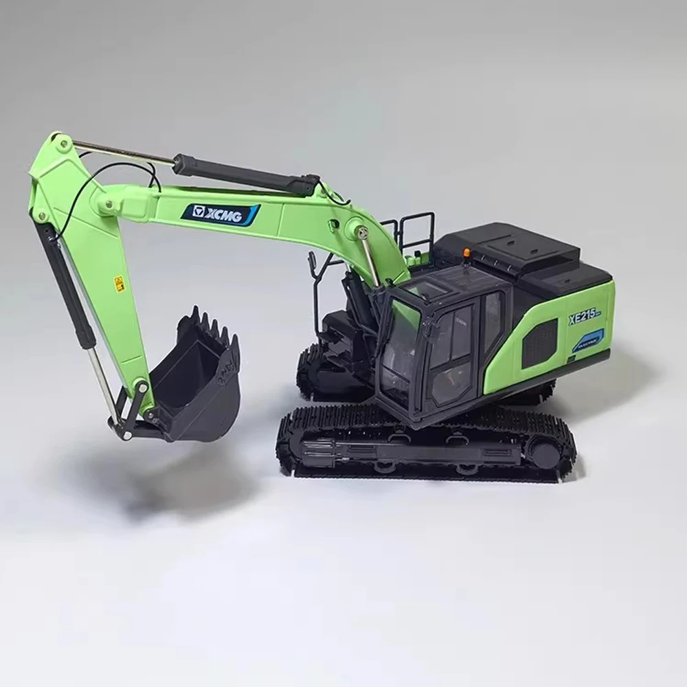 1:35 Scale Diecast XCMG XE215DA Excavator Model Yellow Cab Open