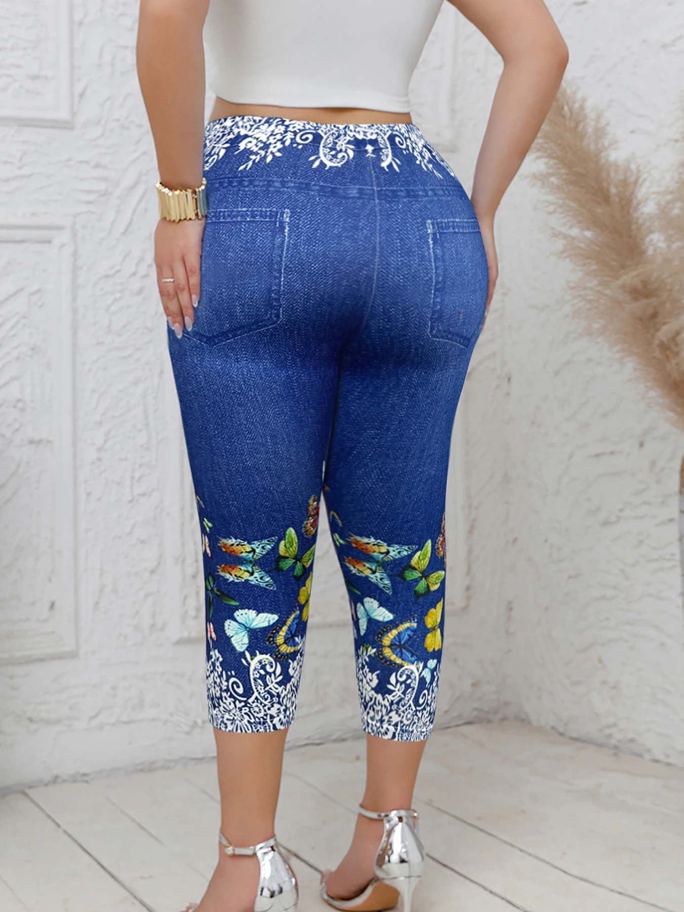 Plus Size Women\'s Capri Leggings with Butterfly Pattern Denim-Look Print Comfortable Stretch Fashion Casual Mid-Calf Knit Pants