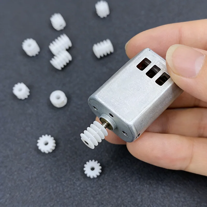 10pc 0.5M modulus Small Motor Plastic Gear 7T 8T 10T Teeth 1mm/2mm Shaft Toy RC Car Transmission Gear 6mm Worm Gear Helical Gear