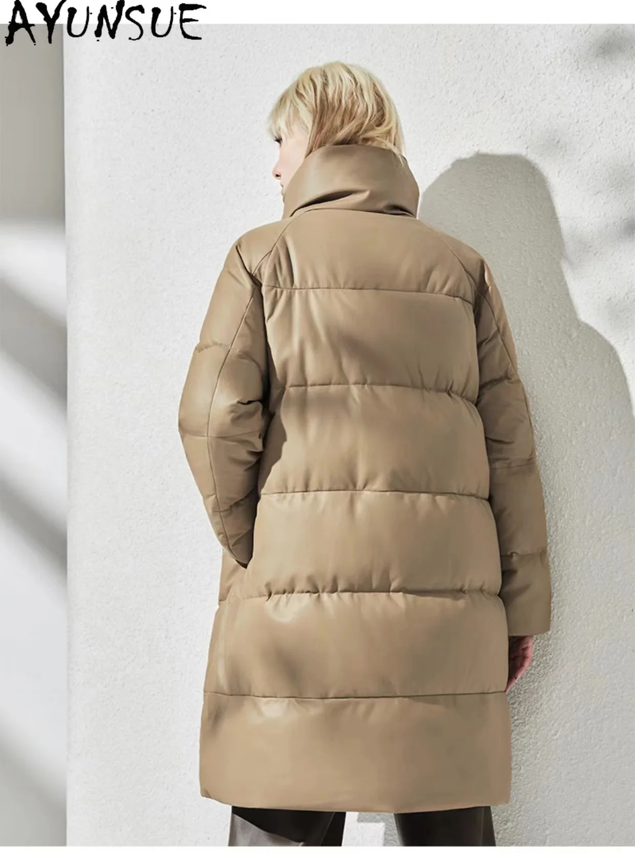 Abrigo de piel de oveja auténtica para mujer, chaqueta de piel auténtica con cuello alto de ganso blanco 90%, Parkas cálidas de longitud media a la