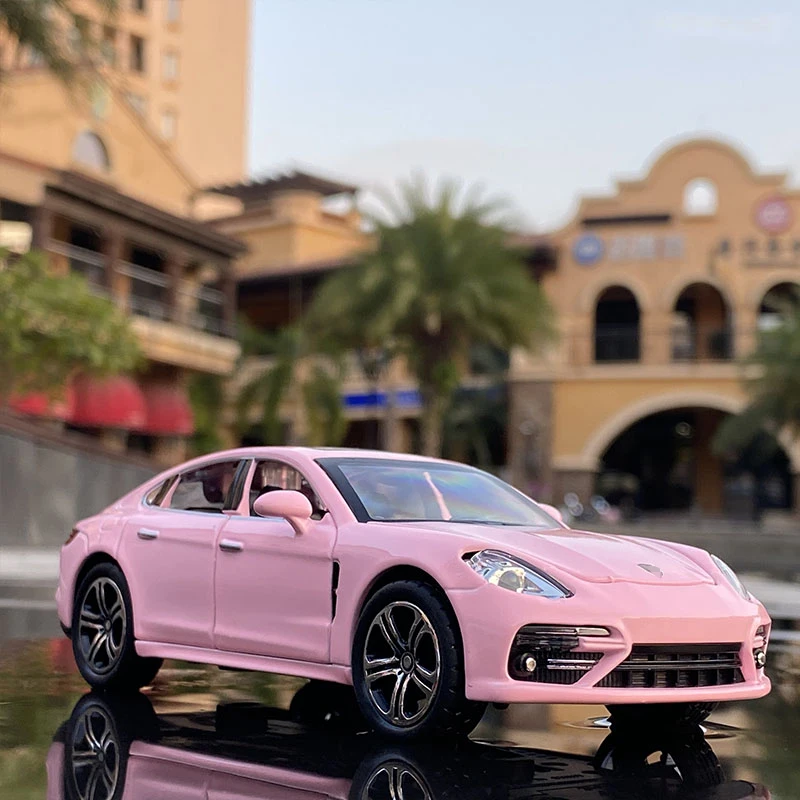 

1:32 Porsche Panamera Alloy Car Model Diecasts Toy Vehicles Toy Cars Kid Toys For Children Gifts Boy Toy