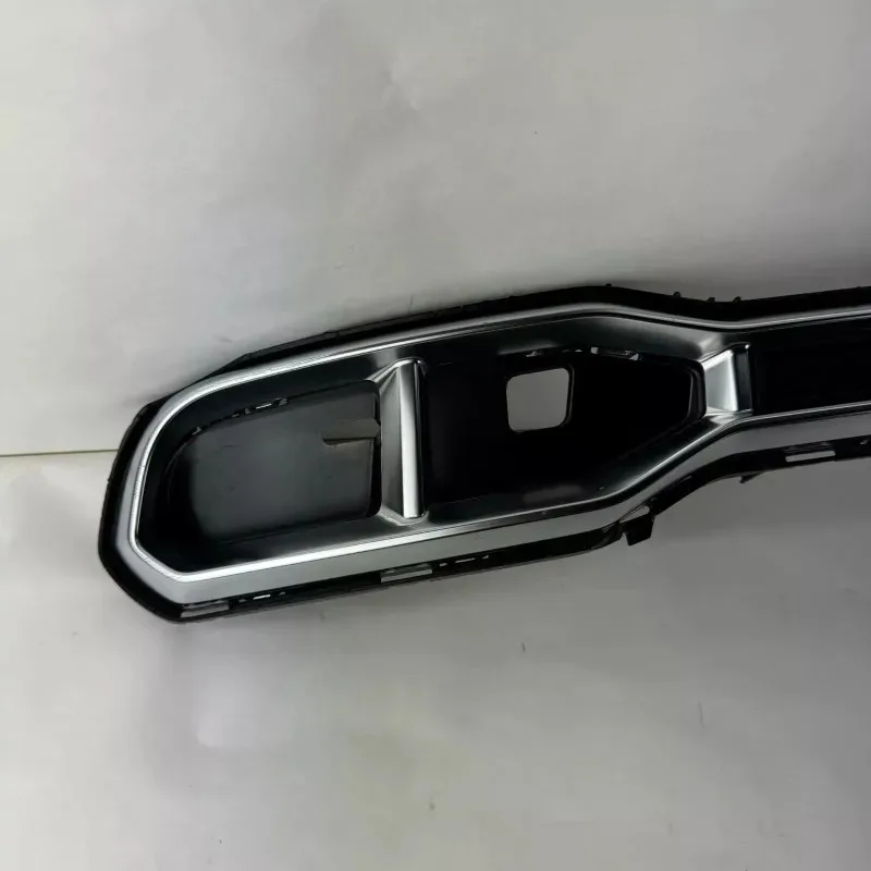 

OEM Rear Bumper Lower Exhaust Diffuser Valence Trim Panel 80A 807 578 for Q5L 2018 Sports S-line