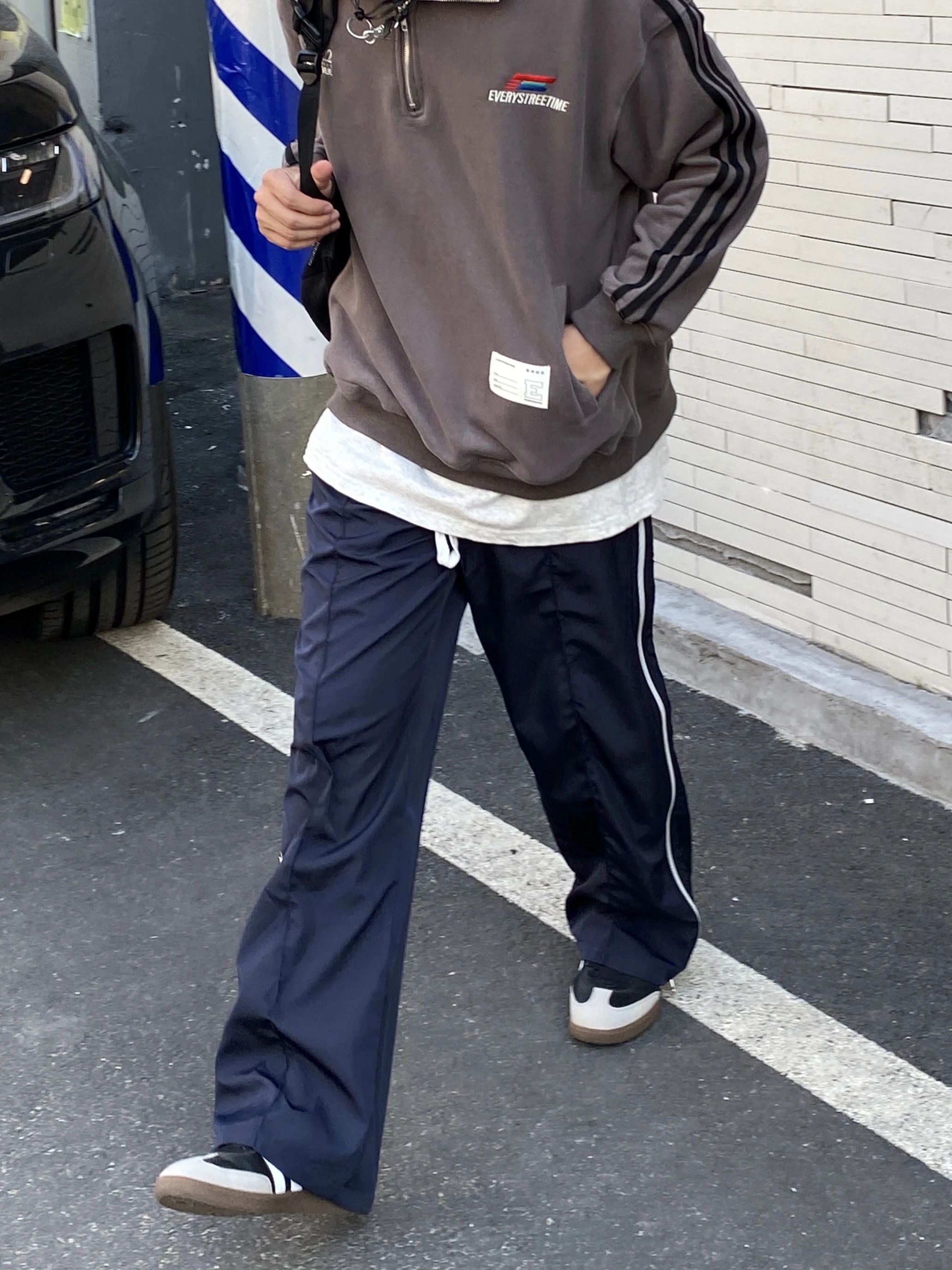 アメリカンレトロストリートスレ スウェットパンツ ルーズフィット ストレートレッグ アウトドア カジュアルパンツ 男女兼用 ヒップホップデザイン