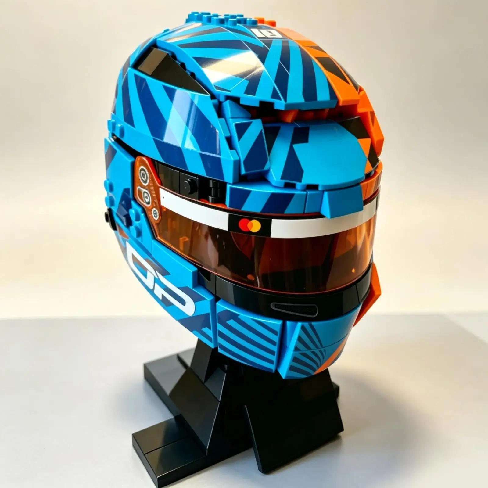 Image of Superangebote Blauer Rennfahrer-Helm Oscar Piastri 793-teiliger Baustein-Sammler-Display-Modell-Ornament Weihnachtsgeschenke
