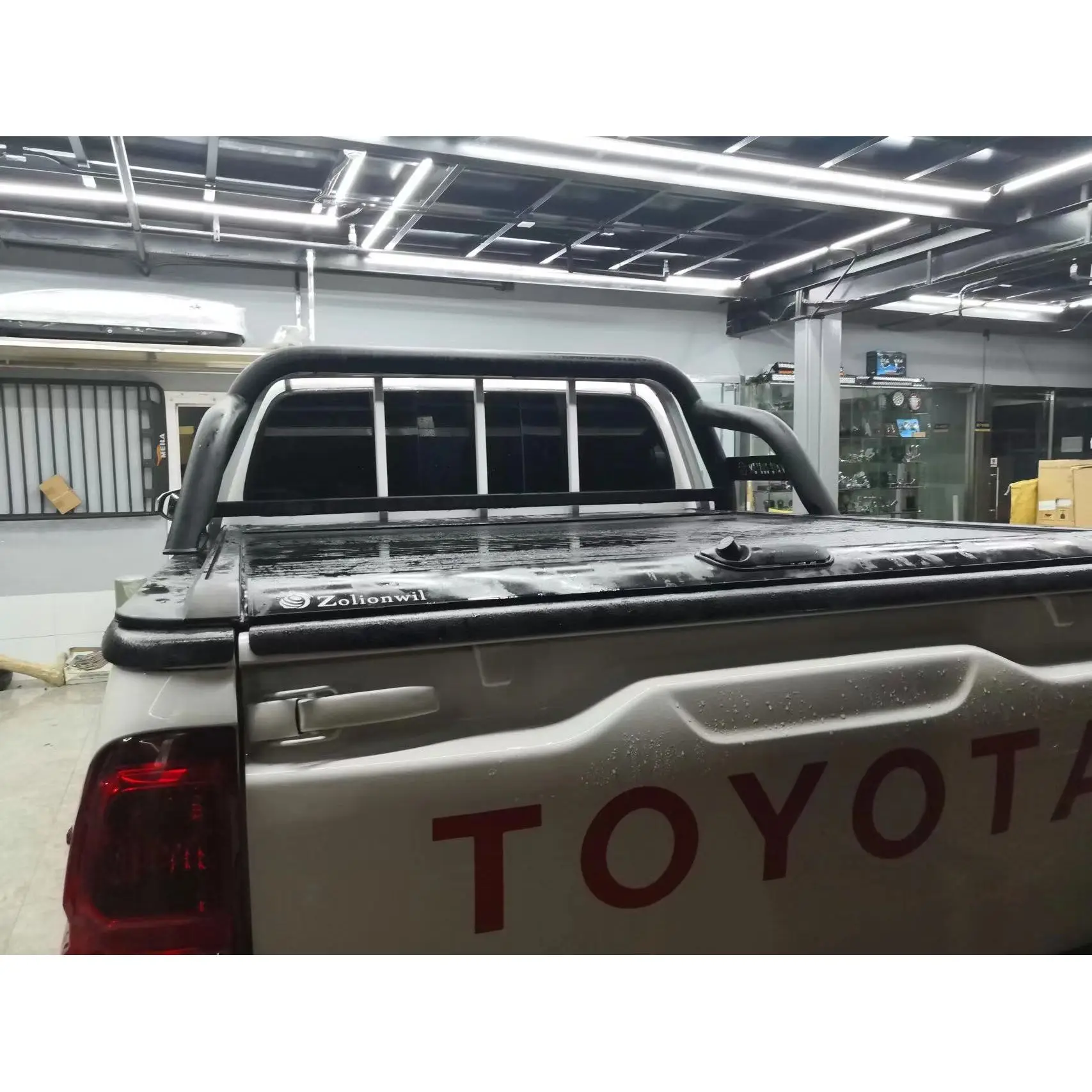 

Aluminum Alloy Pickup Truck Accessories Manual Roller Lid Retractable Truck Bed Covers Tonneau Cover for HILUX 6ft 1.5Cab