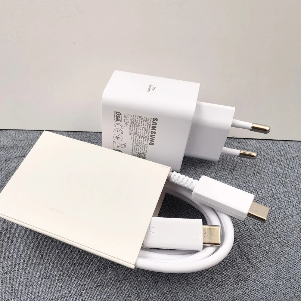 

Зарядное устройство Samsung 45W EU Super Fast Charge (адаптер EP-T4511) для Galaxy S26, S25, S24, S23 Plus, Ultra, A55, M55, Flip, Fold 7, 8 и кабель 5A