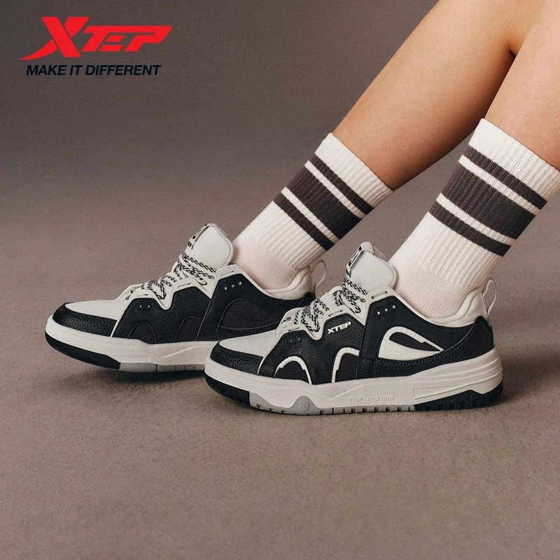 Xtep Scarpe da skateboard per donna 2024 Estate Accogliente Fuzz Scarpe da skate Street Trekking Tempo libero Scarpe da ginnastica comode 876218310024