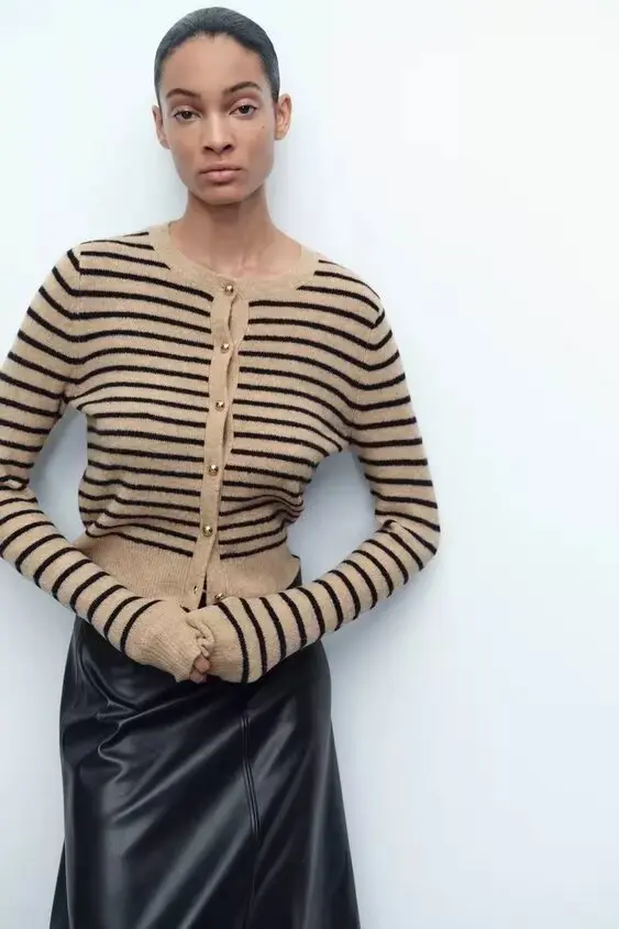 

Sweater 2024 autumn/winter new retro casual striped printed long sleeved round neck knitted cardigan jacket