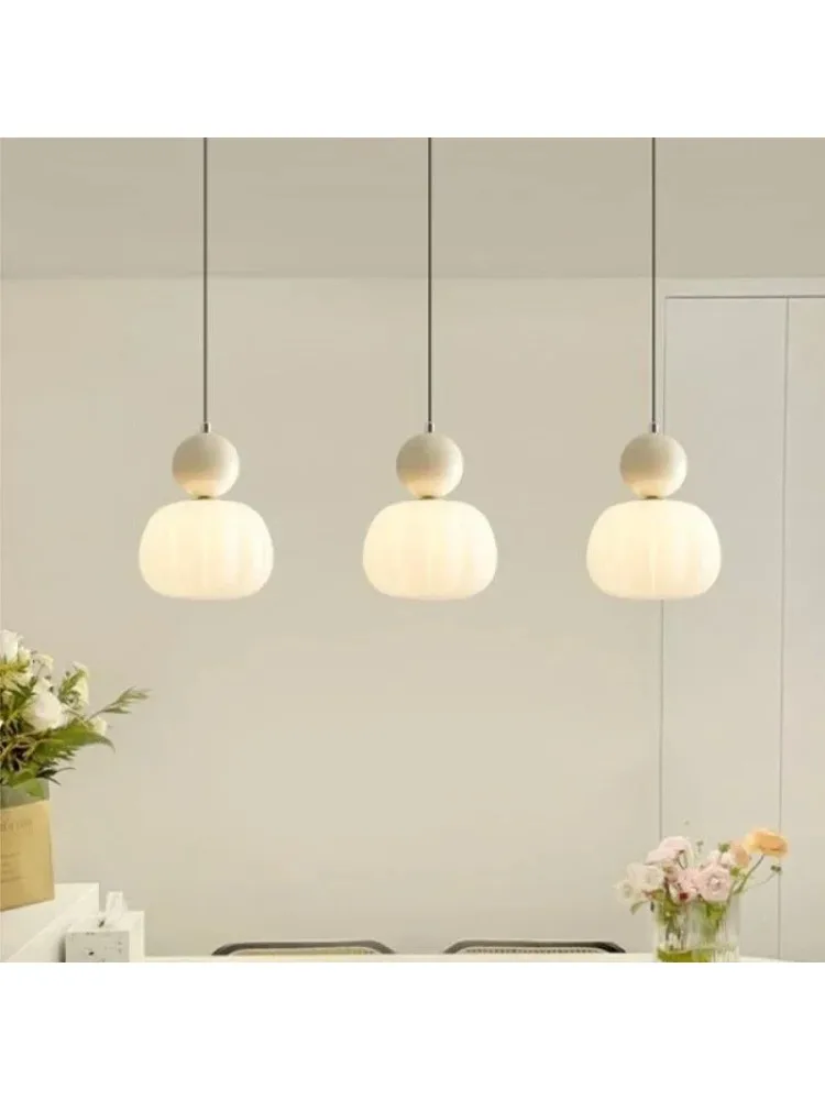 Lampe suspendue LED nordique en acrylique, style macaron, luminaire décoratif d'intérieur minimaliste, idéal pour une chambre à coucher, un salon ou une table de chevet