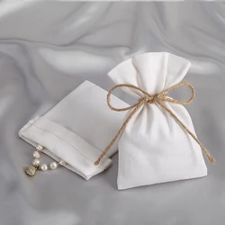 Cubo de arpillera de algodón blanco, bolsas con cordón, embalaje de joyería, bolsas de regalo para Navidad, bolsa de recuerdo de boda elegante, logotipo personalizado, 10 piezas