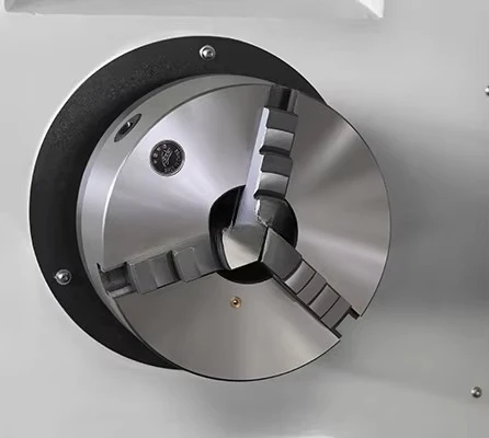 Tour à commande numérique pour sceller des roues en alliage, tour à commande numérique