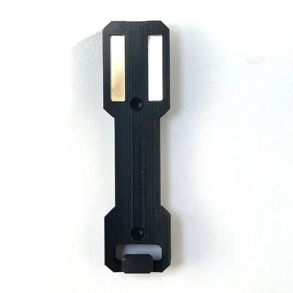 1Pcs Magnetic Magnetic Aerosol Can Holder Universal 3D Spray Can Rack Save Space Wall Mounted Rolling Can Storage Workshop