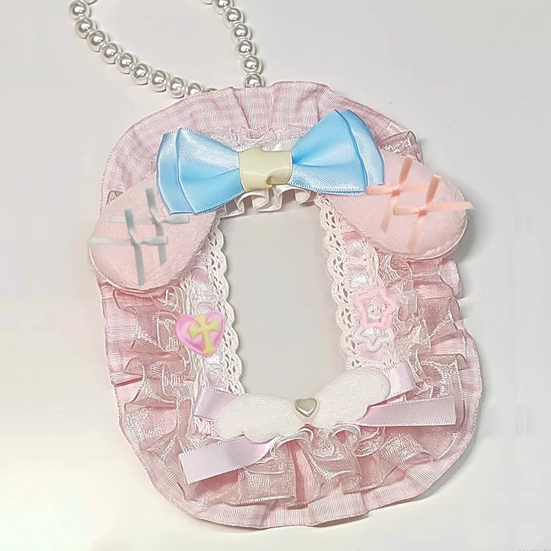 Handmade 3 Inch PVC Photo Frame, Plush Decor Parts, Multi‑Layer Lace Ruffle, Satin Bow, Heart Ornament, Plush Wing Decor, Fabric Lace Frame for Collectible Cards and Photo Display