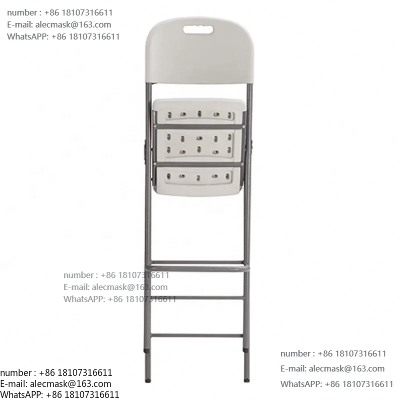 

Plastic tables are ideal for family gatherings and parties