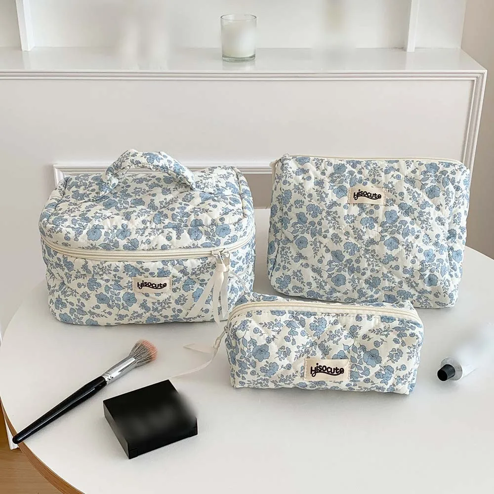 

Travel Organizer Flower Cosmetic Bag Large Capacity Wash Pouch Makeup Purse Tote Handbags Blue Fragmented Flowers Cosmetic Cases