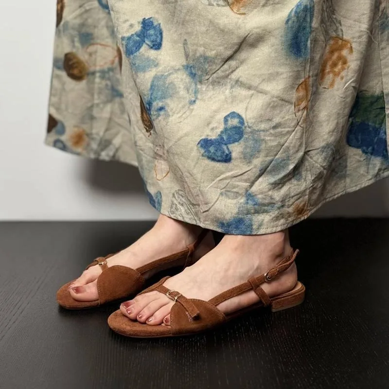 

Лидер продаж 2024 года, новые винтажные сандалии на плоской подошве, дизайнерские тапочки с открытым носком, повседневная праздничная пляжная обувь, легкие одинарные туфли