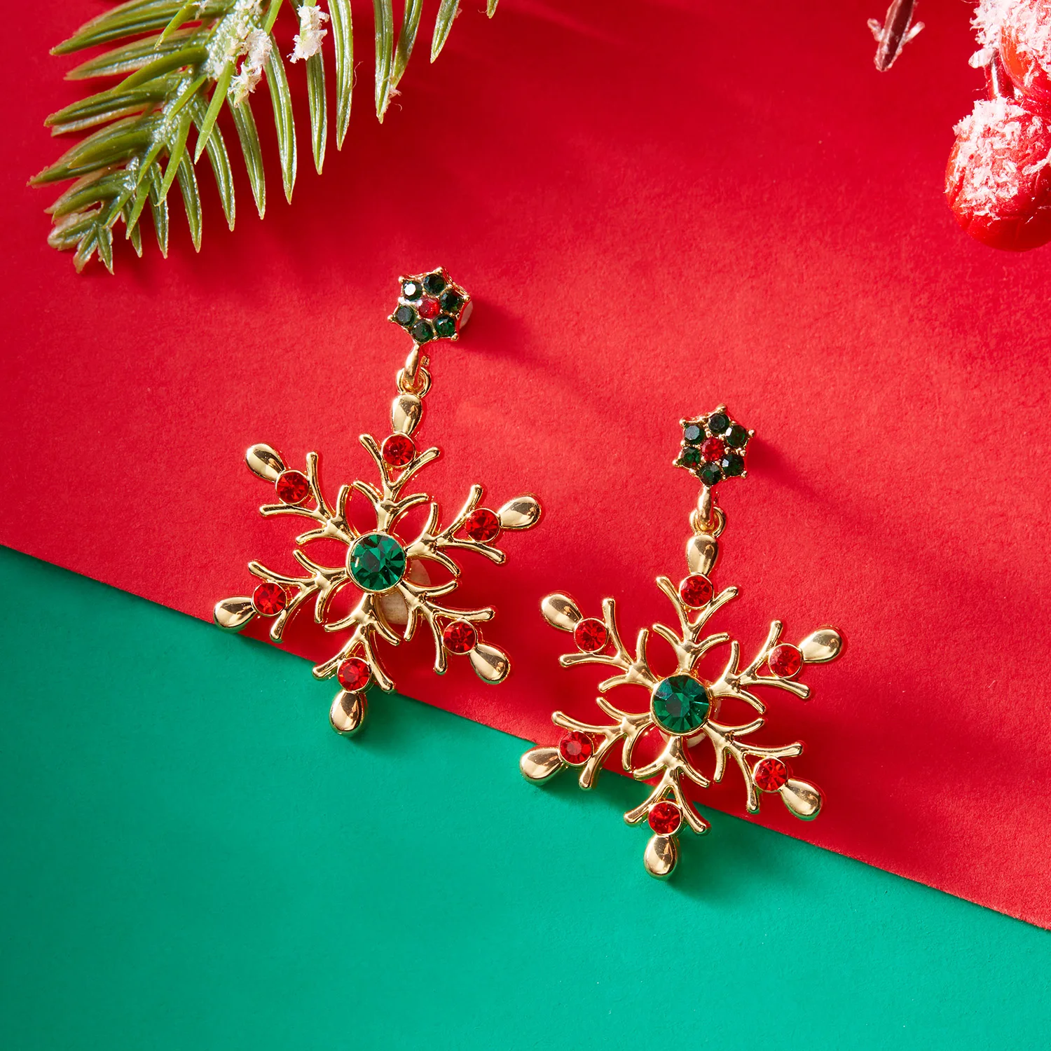Modische Weihnachts-Schneeflocken-Ohrstecker für Frauen, Kristall-Zirkon-Perlen-Ohrhänger, Ohrschmuck, Geschenke für Neujahrspartys – Detail 4