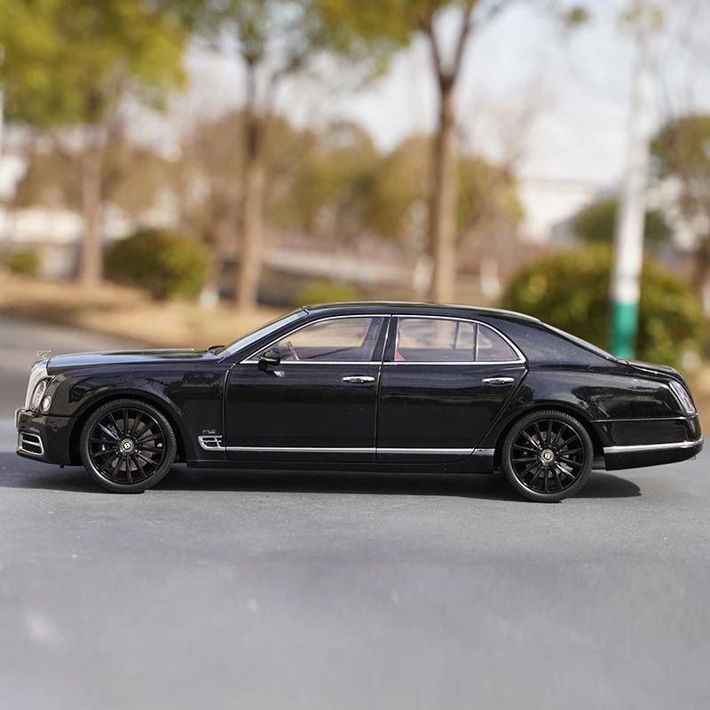 1:18 ALMOST REAL AR Bentley Mulsanne Centennial Edition automodel