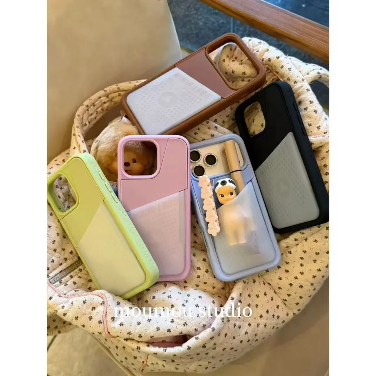 

Solid Color Patchwork Shockproof Phone Case Built-in Back Pocket Creative Card Holder Cover Party Gift