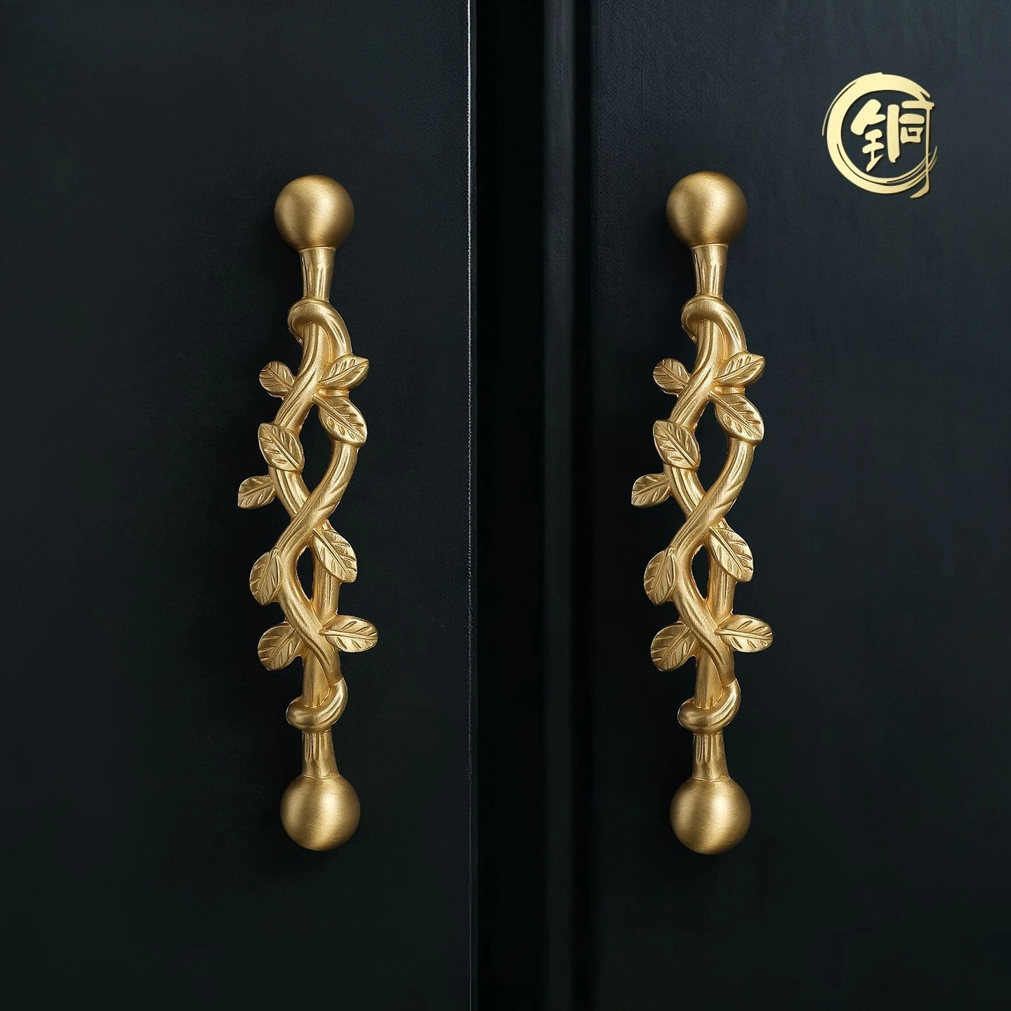 

Solid brass wardrobe door handle - openwork branch design - cabinet, shoe cabinet, tv cabinet, and furniture door pull