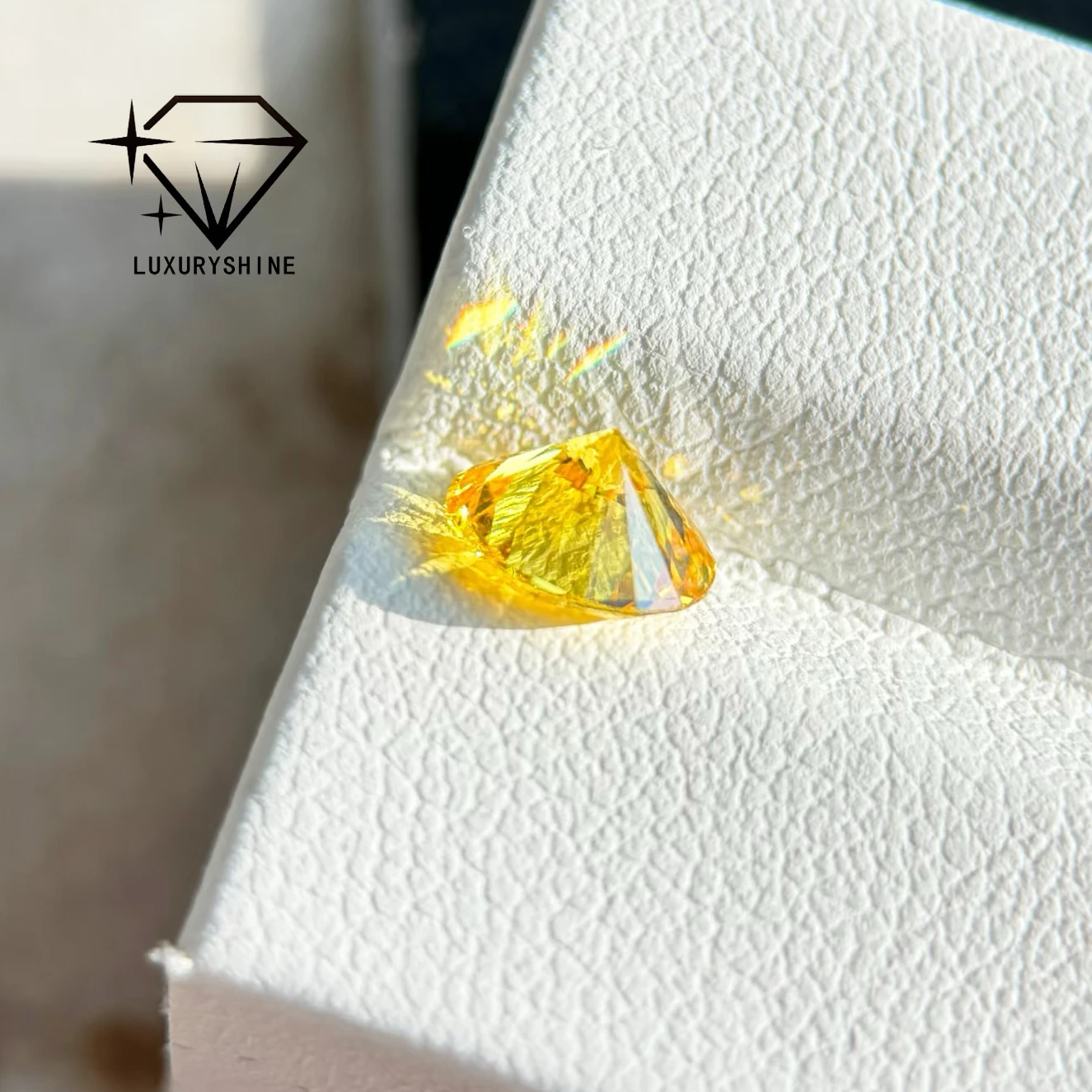 LuxuryShine VVS2/VS1 مختبر نمت الماس يتوهم حية الأصفر شكل دائري الماس فضفاض مع شهادة IGI مجوهرات مخصصة #3