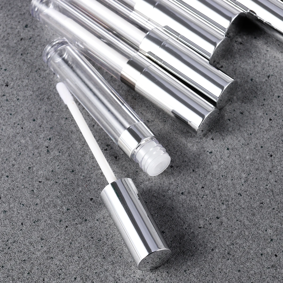 

6pcs 6Ml Empty Lip Gloss Bottles With Wands Portable Travel Size Tubes Lightweight Durable Ergonomic Design Silver