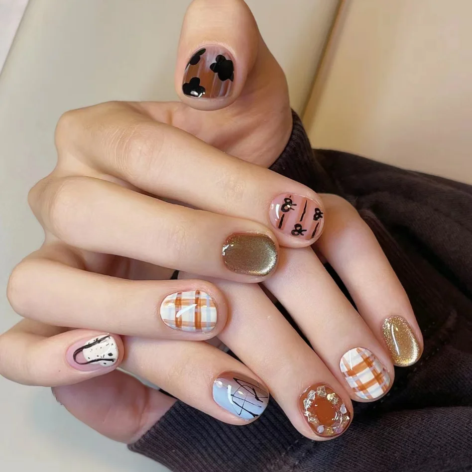 10 Pieces Autumn and Winter Press On Nails Handmade Caramel Brown Plaid Flowers Bow Sequins Fake Nail Patches Removable