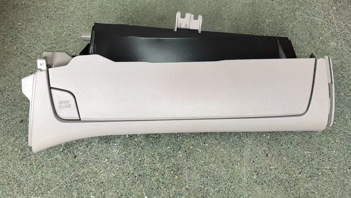 Suitable for Toyota RAV4 Rongfang passenger storage box 06-12 years beige, black, gray brand new