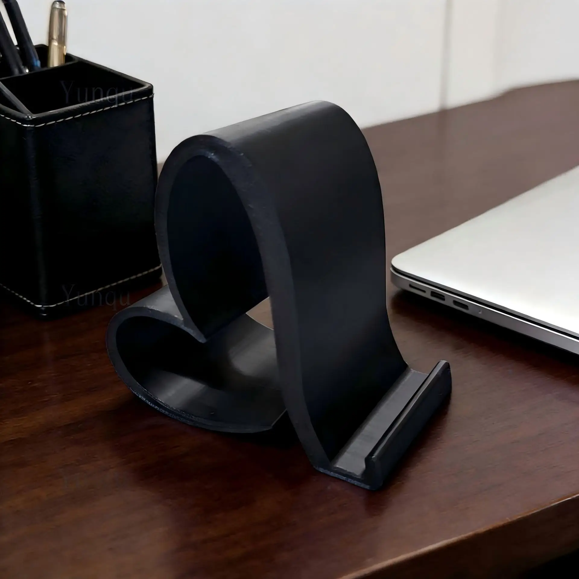 

Creative 3D Printed Heart-shaped Universal Mobile Phone Stand Home Office Desktop Ornament Birthday Valentine's Day Gift