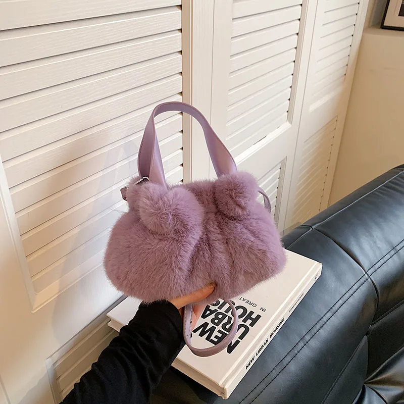 This Year Popular Niche Design Plush Handbag Female Autumn and Winter New 2023 Fashion Shoulder Bucket Fur Bag