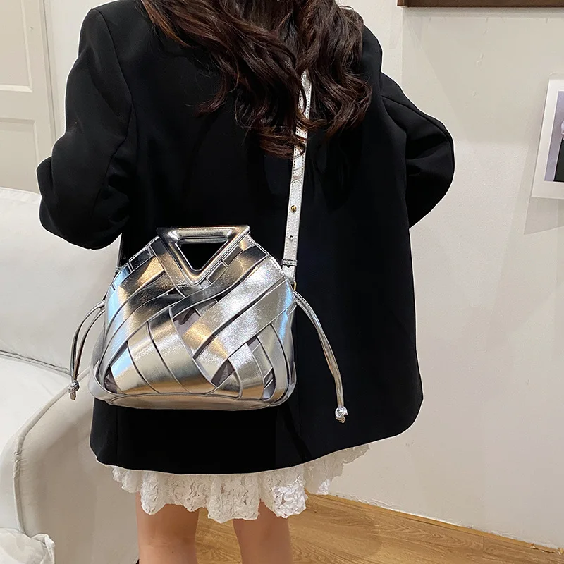 Single Shoulder Crossbody Bag, Female Niche Design, Vegetable Basket Woven Bag, Fashionable Texture, Clip On Handbag