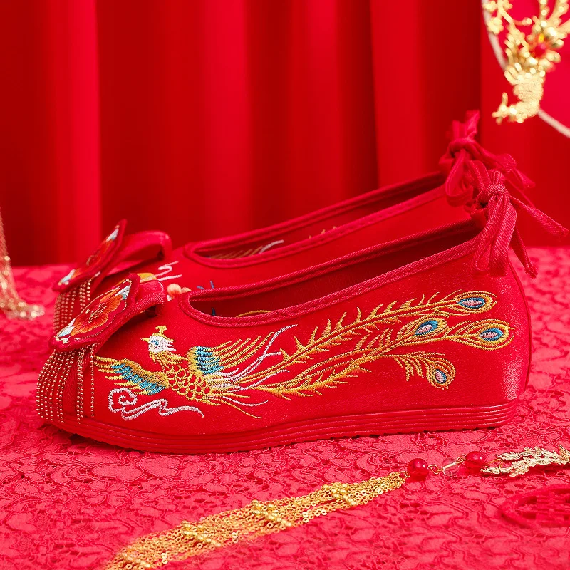 Buty ślubne Jinfeng Damskie wiosenne nowe chińskie tosty Czerwona płaska sukienka Xiuhe