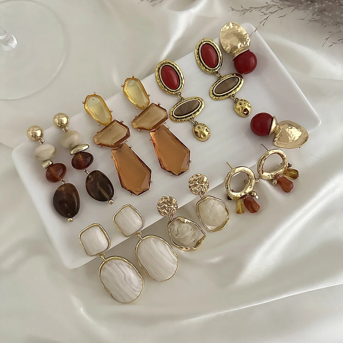 SHIXIN 7 Styles Boho Acrylic Irregular Geometry Pendant Earrings for Women Vintage Gold Color Oval Drop Earrings Jewelry Gifts